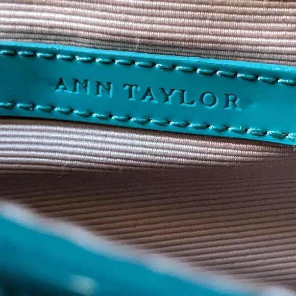 Ann Taylor Y2K turquoise vintage shoulder bag with cute silver details - Picture 4 of 8